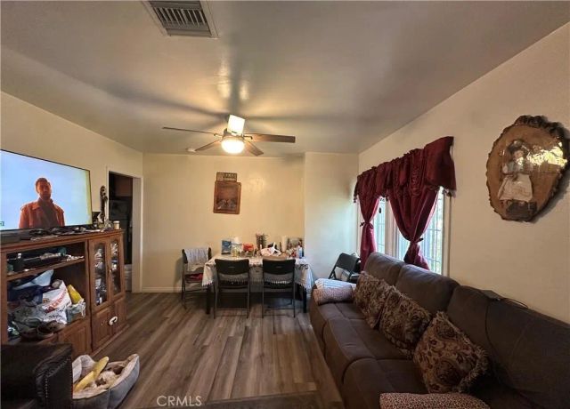 10673 Saticoy, Sun Valley, CA 91352