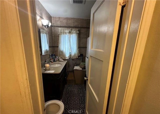 10673 Saticoy, Sun Valley, CA 91352
