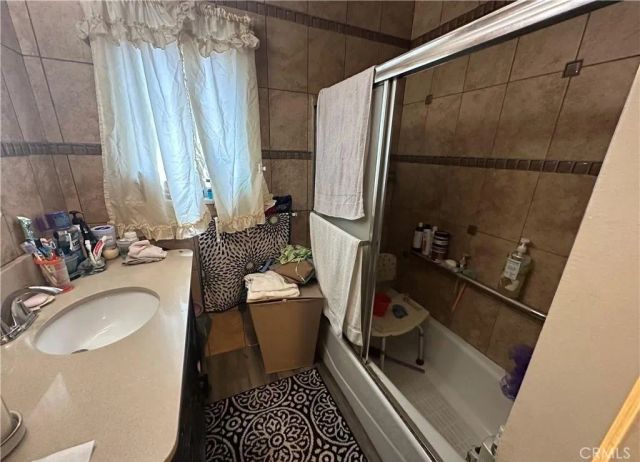 10673 Saticoy, Sun Valley, CA 91352