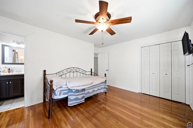 4751 SW 17th TER, Topeka, KS 66604