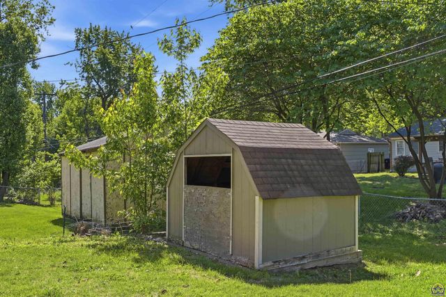 4751 SW 17th TER, Topeka, KS 66604