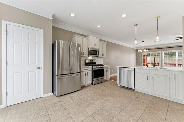 7856 Kiverton Place, Atlanta, GA 30350