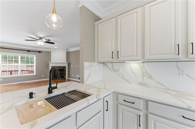 7856 Kiverton Place, Atlanta, GA 30350