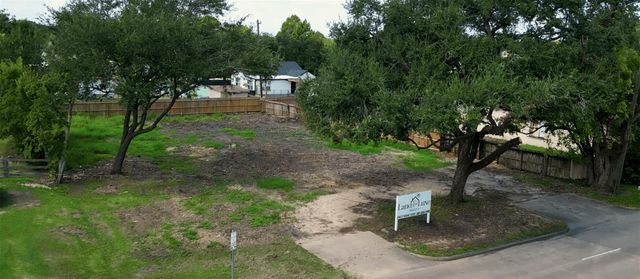 306 Present Street, Stafford, TX 77477