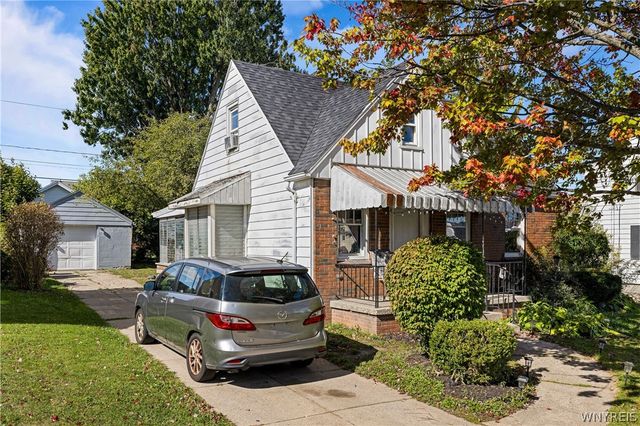 120 Leonard Post Drive, Cheektowaga, NY 14211