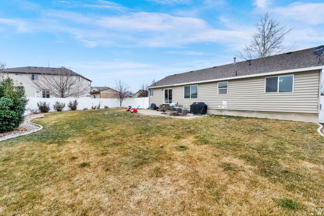 5423 W PILGRIM DR, West Jordan, UT 84081