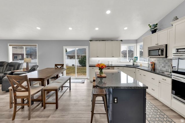 5423 W PILGRIM DR, West Jordan, UT 84081