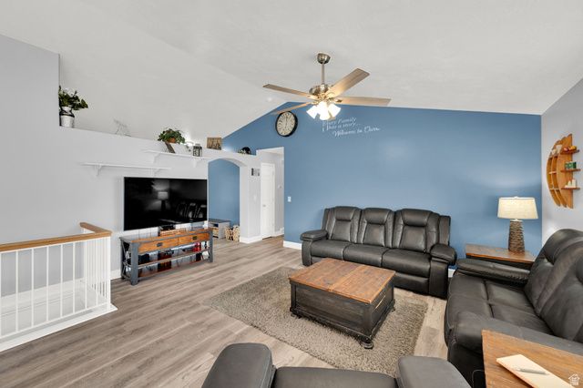 5423 W PILGRIM DR, West Jordan, UT 84081