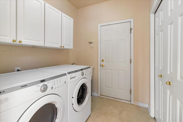 48551 Oak Bridge Drive, Canton Twp, MI 48188