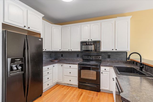 48551 Oak Bridge Drive, Canton Twp, MI 48188