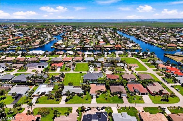 2315 SW 50th LN, Cape Coral, FL 33914