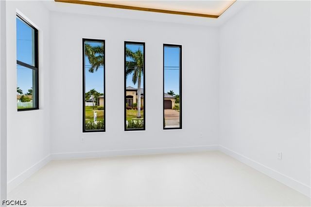 2315 SW 50th LN, Cape Coral, FL 33914