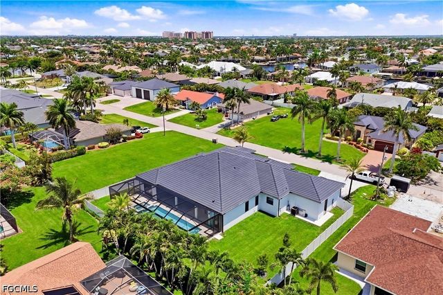 2315 SW 50th LN, Cape Coral, FL 33914