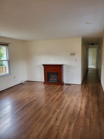 15 Friar Tuck Lane, Coventry, RI 02816