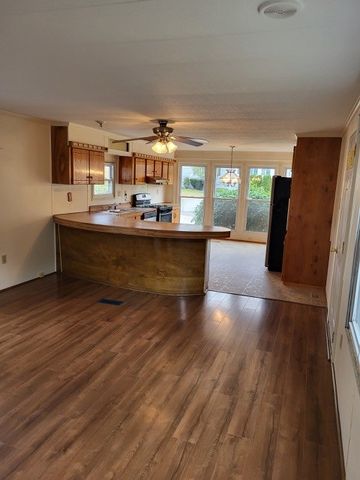 15 Friar Tuck Lane, Coventry, RI 02816