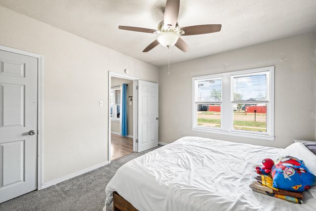 435 W Lynn Street, Slaton, TX 79364