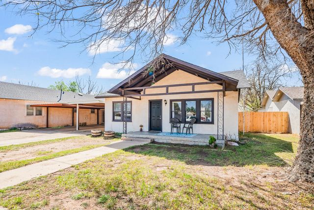 435 W Lynn Street, Slaton, TX 79364