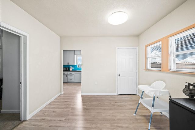 435 W Lynn Street, Slaton, TX 79364