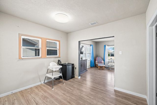 435 W Lynn Street, Slaton, TX 79364