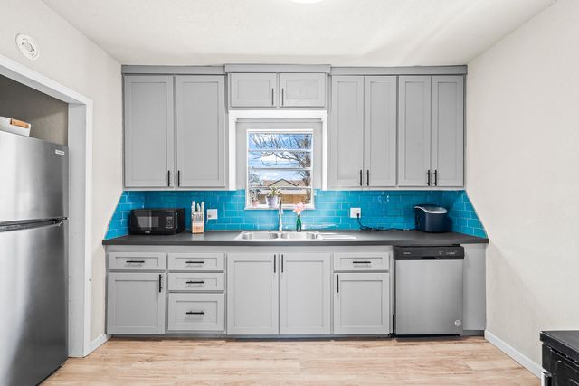 435 W Lynn Street, Slaton, TX 79364