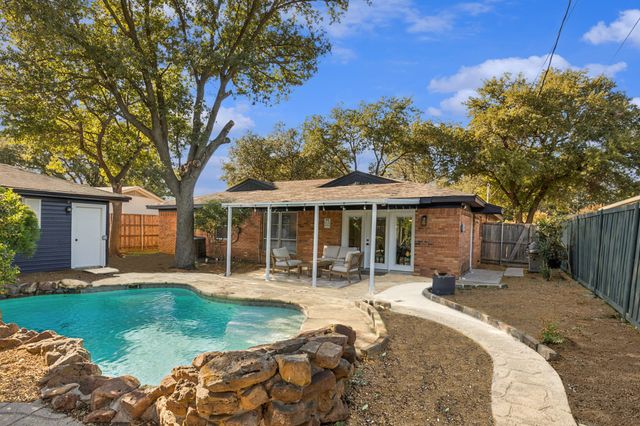 13526 Janwood Lane, Farmers Branch, TX 75234