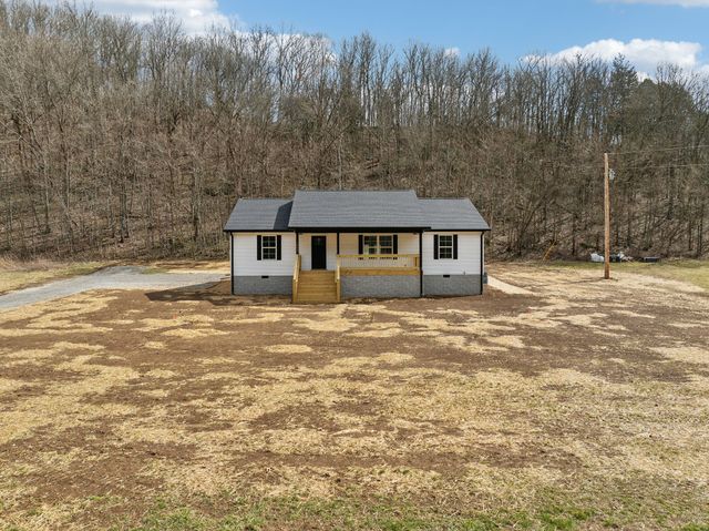 1507 New Harmony Rd, Hartsville, TN 37074