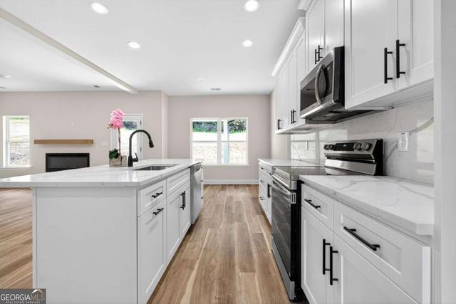7536 Parkland Bend, Fairburn, GA 30213