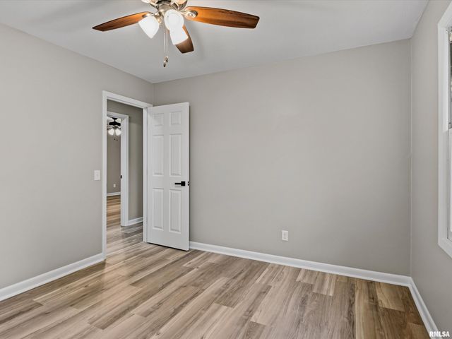 610 EVERGREEN Drive, Chatham, IL 62629