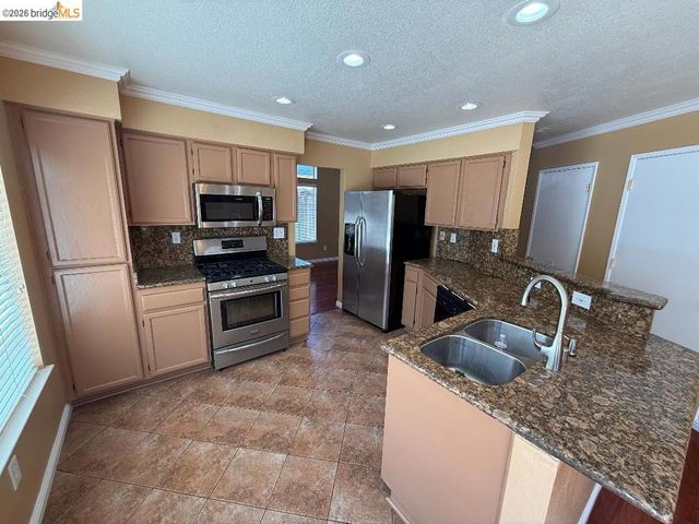 843 Steffa St, Bay Point, CA 94565