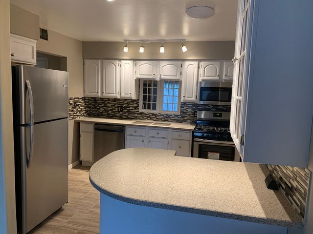 5000 Carriageway Drive 315, Rolling Meadows, IL 60008