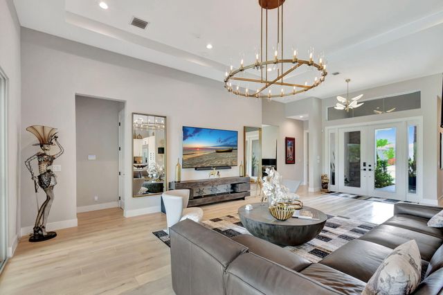9964 SEAGRASS Way, Palm Beach Gardens, FL 33412