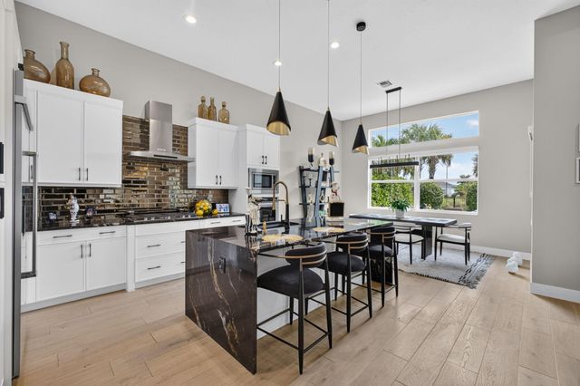 9964 SEAGRASS Way, Palm Beach Gardens, FL 33412