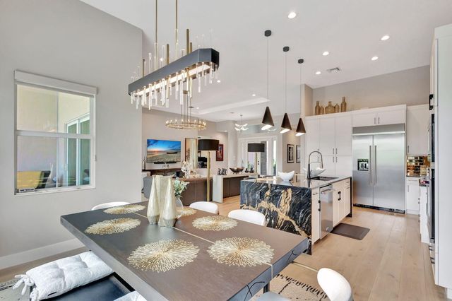 9964 SEAGRASS Way, Palm Beach Gardens, FL 33412