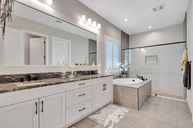 9964 SEAGRASS Way, Palm Beach Gardens, FL 33412