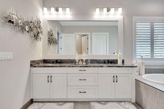9964 SEAGRASS Way, Palm Beach Gardens, FL 33412