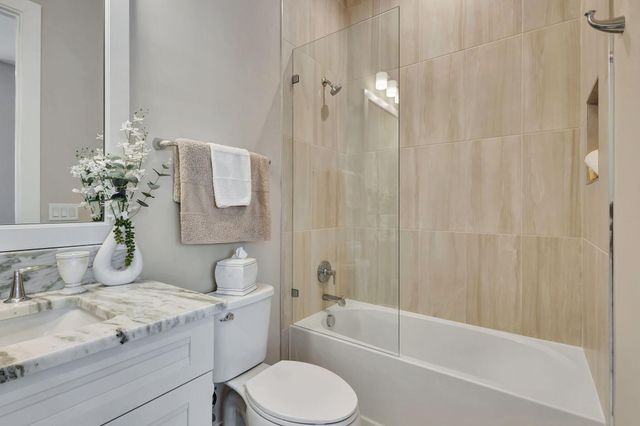 9964 SEAGRASS Way, Palm Beach Gardens, FL 33412