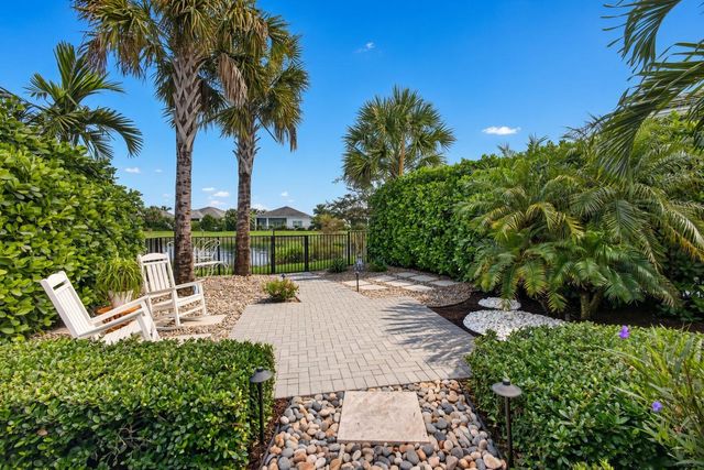 9964 SEAGRASS Way, Palm Beach Gardens, FL 33412