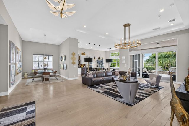 9964 SEAGRASS Way, Palm Beach Gardens, FL 33412