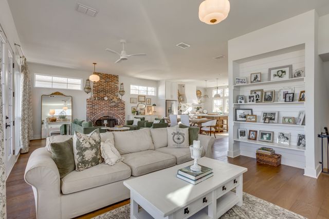 2417 E Lake Drive, Weatherford, TX 76087