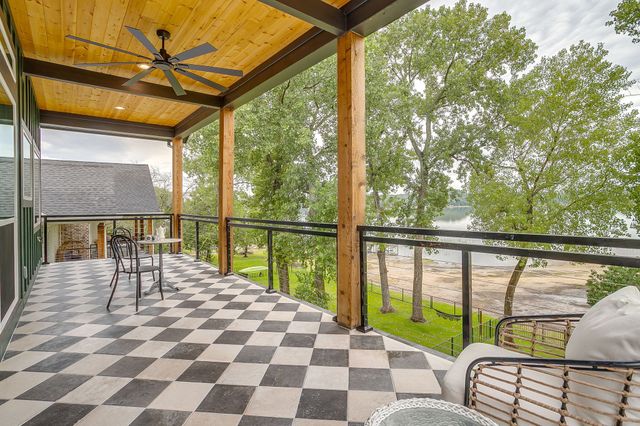 2417 E Lake Drive, Weatherford, TX 76087