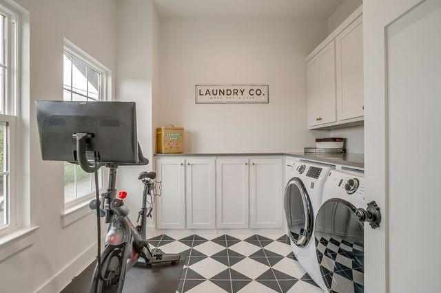 2417 E Lake Drive, Weatherford, TX 76087