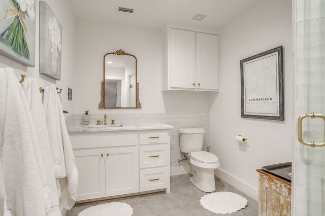 2417 E Lake Drive, Weatherford, TX 76087