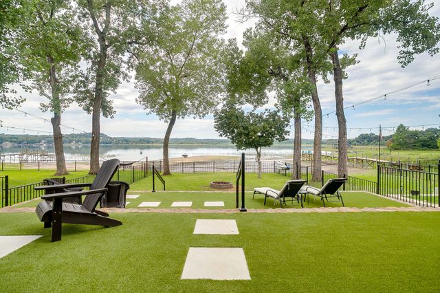 2417 E Lake Drive, Weatherford, TX 76087