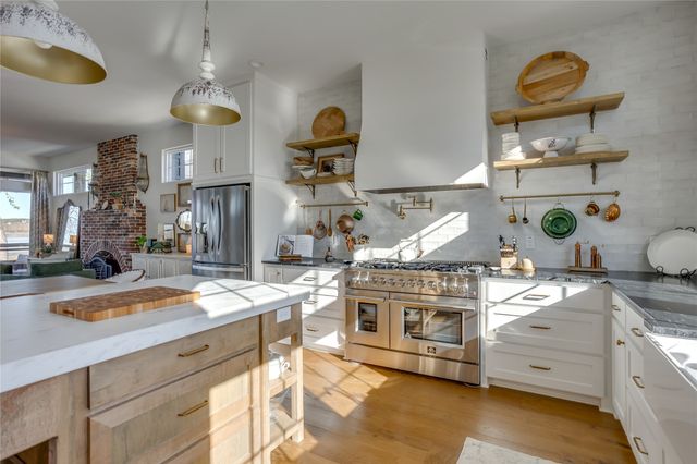 2417 E Lake Drive, Weatherford, TX 76087