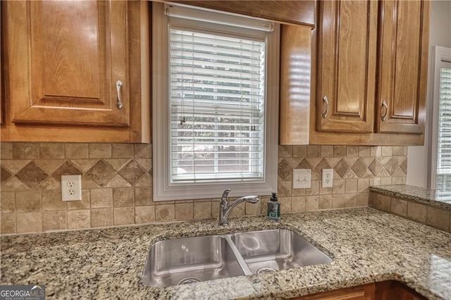 217 Amelia Way, Loganville, GA 30052