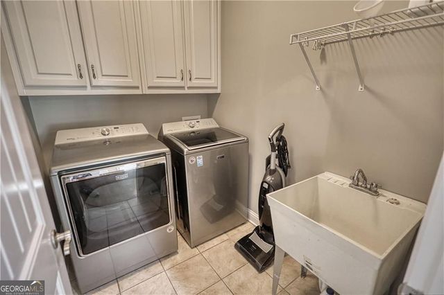 217 Amelia Way, Loganville, GA 30052