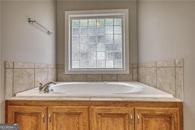 217 Amelia Way, Loganville, GA 30052