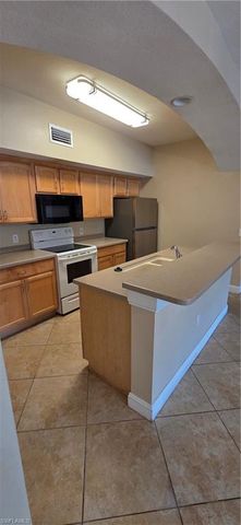 7940 Preserve CIR 927, Naples, FL 34119