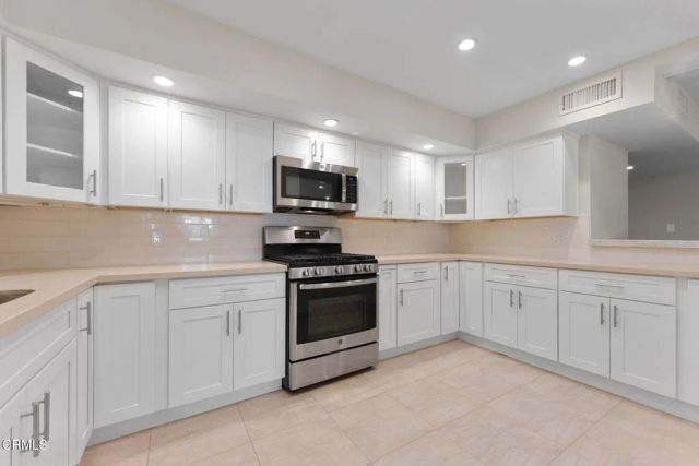 385 S Oakland Avenue 304, Pasadena, CA 91001