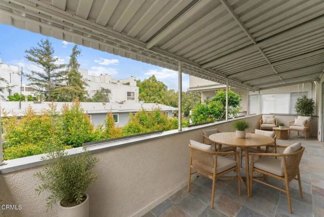 385 S Oakland Avenue 304, Pasadena, CA 91001